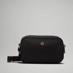Lululemon Crossbody Camera Bag 2L | Black and Gold Hardware